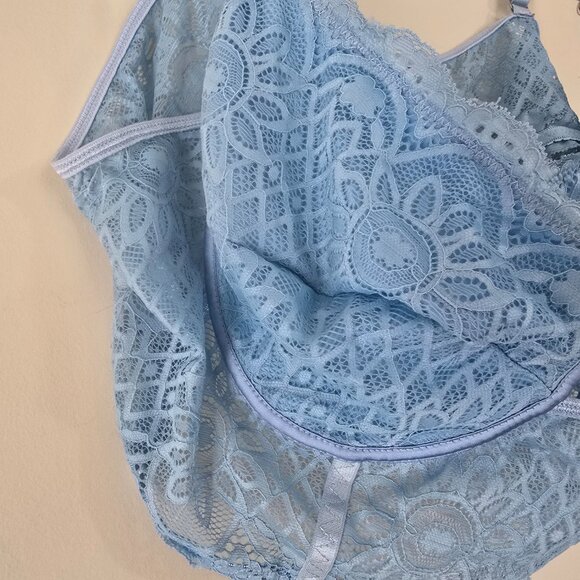 Women's Plus 4x Blue Lace Chain Strap Bra - Picture 5 of 7